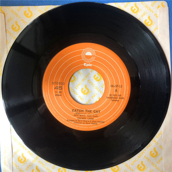 Cherry Laine = チェリー・レイン* : 誘惑のラブ・キャット = Catch The Cat (7", Single)
