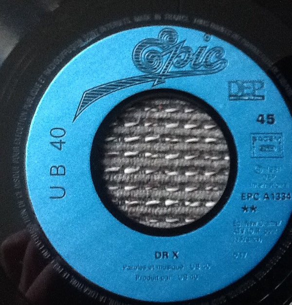 UB40 : Don't Walk On The Grass  (7", Single)