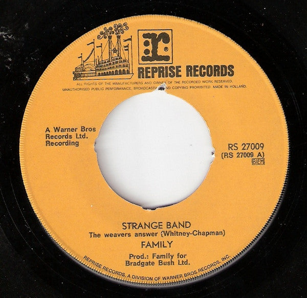 Family (6) : Strange Band (7", Single)