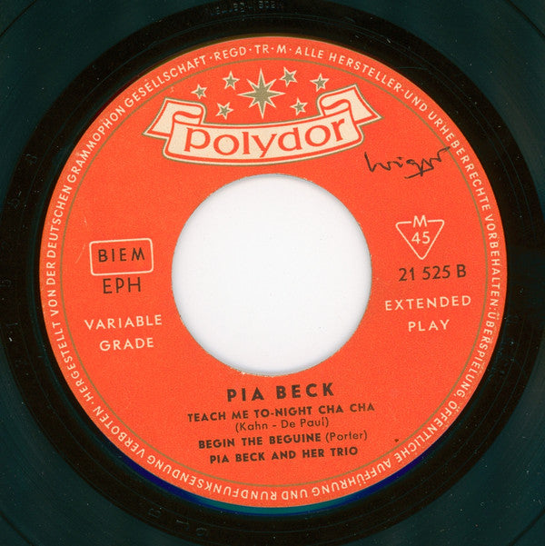 The Pia Beck Trio : I'm Feeling Blue At The Blue Note / Lullaby Of Birdland / Teach Me To-Night Cha Cha / Begin The Beguine (7", EP)