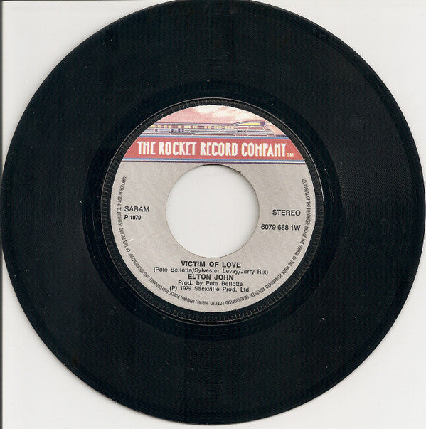 Elton John : Victim Of Love (7", Single)