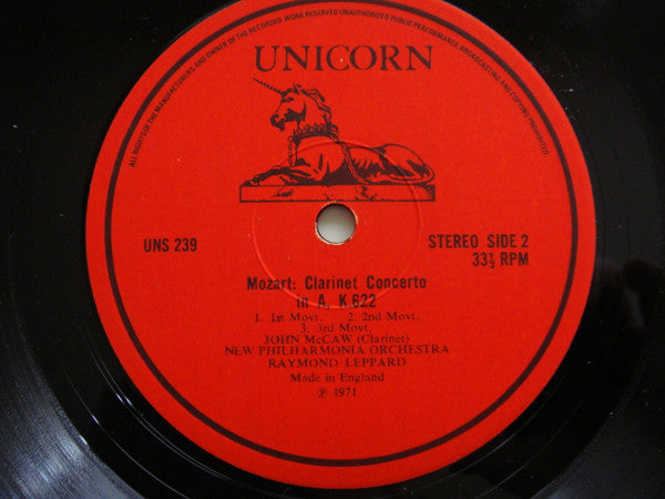 Carl Nielsen / Wolfgang Amadeus Mozart, John McCaw, New Philharmonia Orchestra Conducted By Raymond Leppard : Clarinet Concerto / Clarinet Concerto In A Major (LP, Red)