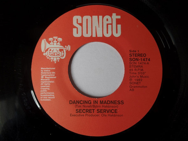 Secret Service : Dancing In Madness (7", Single)