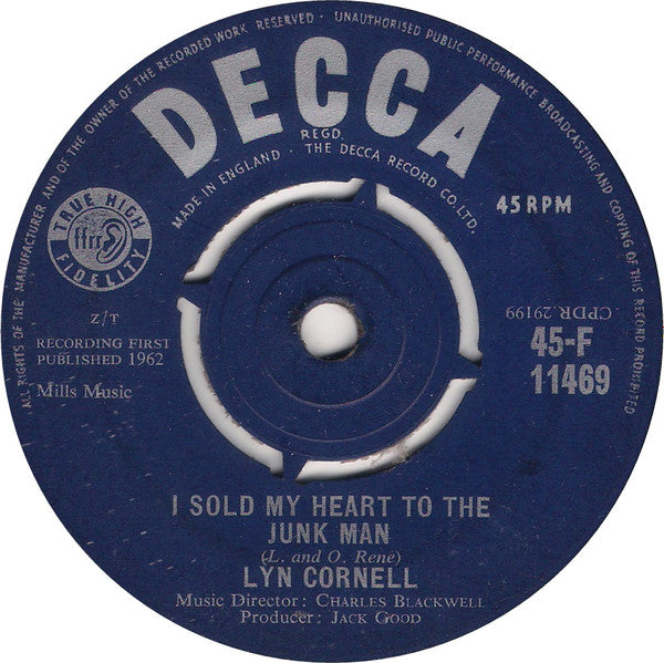 Lyn Cornell* : I Sold My Heart To The Junk Man (7", Single)