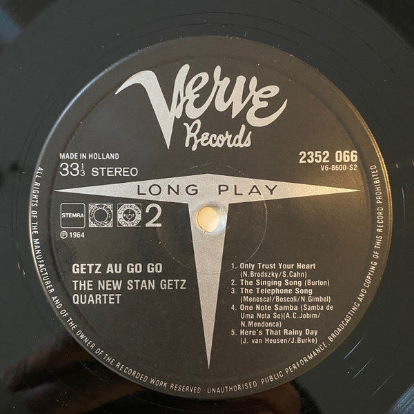 The New Stan Getz Quartet Featuring Astrud Gilberto : Getz Au Go Go (LP, Album, RP, Liv)