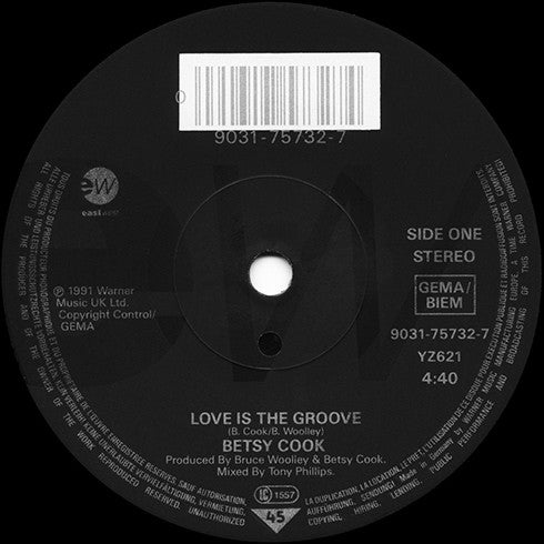 Betsy Cook : Love Is The Groove (7", Single, Sol)