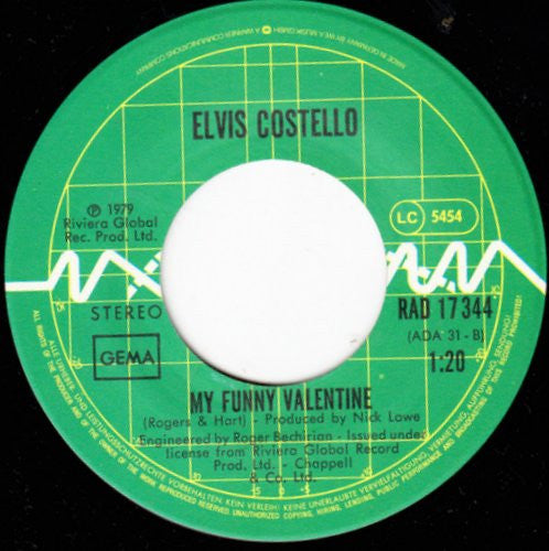 Elvis Costello & The Attractions : Oliver's Army (7", Single)