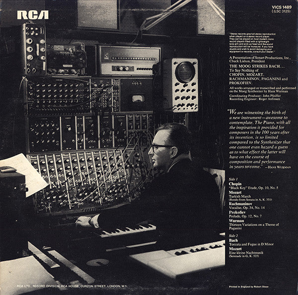 Hans Wurman : The Moog Strikes Bach... (LP)