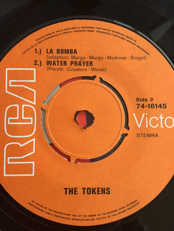 The Tokens : The Lion Sleeps Tonight (7", EP)