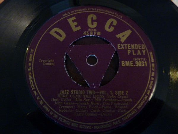 Herb Geller, Milt Bernhart, John Graas, Don Fagerquist, Marty Paich, Howard Roberts, Curtis Counce, Larry Bunker : Jazz Studio 2 From Hollywood Volume 1 (7", EP)