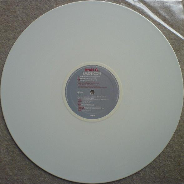 Ryan G.* : Emoticon (12", Whi)