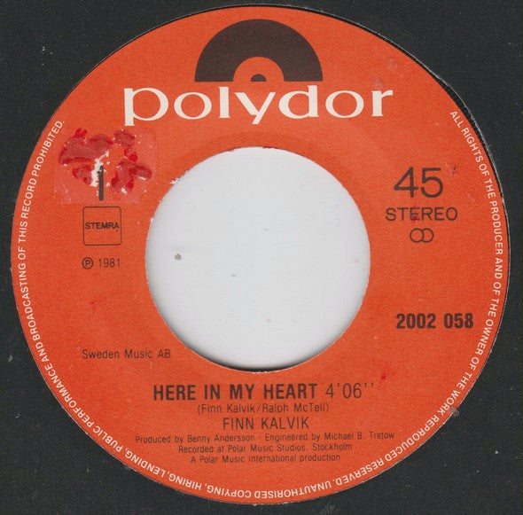 Finn Kalvik : Here In My Heart - Aldri I Livet (7", Single)