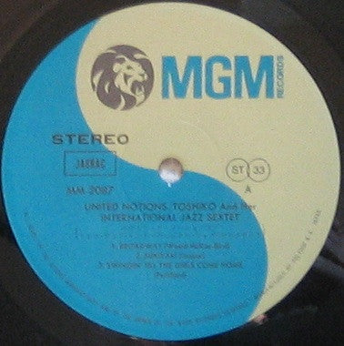 Toshiko And Her International Jazz Sextet : United Notions (LP, Album, RE)