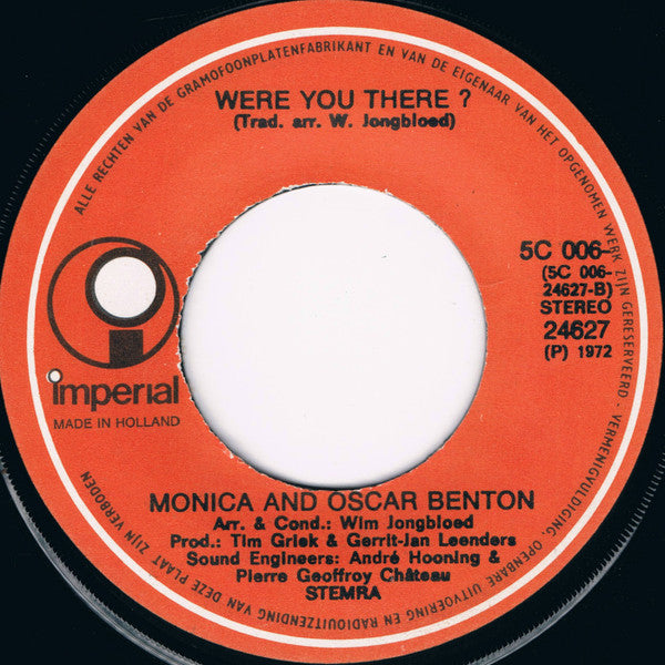 Monica (10) And Oscar Benton : Everybody Is Telling Me (7", Single, Juk)