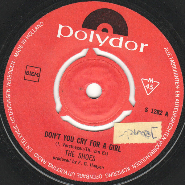 The Shoes : Don't You Cry For A Girl (7", Single)