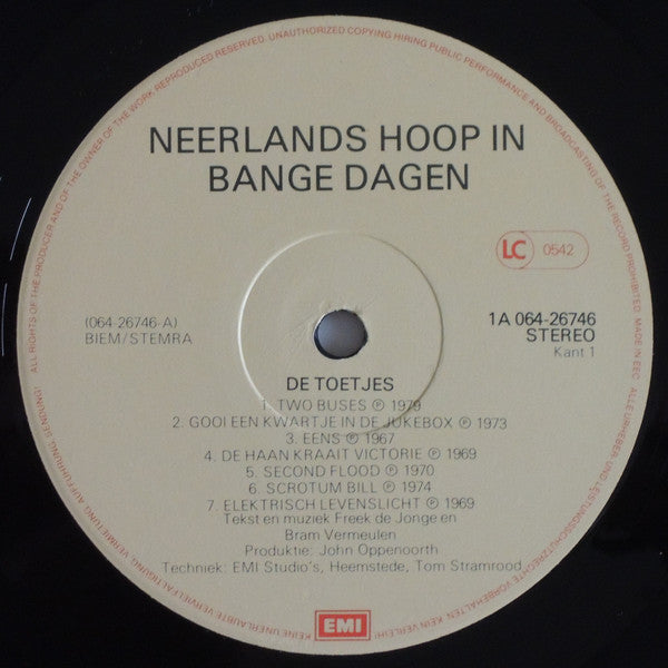 Neerlands Hoop In Bange Dagen : De Toetjes (LP, Comp)