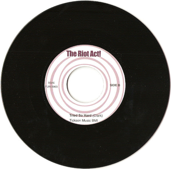 The Riot Act! : This Town / Tried So Hard (7", Single)