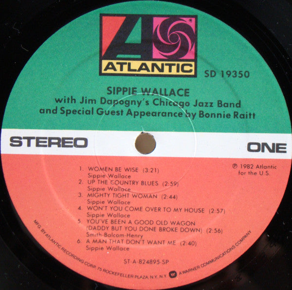 Sippie Wallace With James Dapogny's Chicago Jazz Band And Special Guest Appearance By Bonnie Raitt : Sippie (LP, Album)