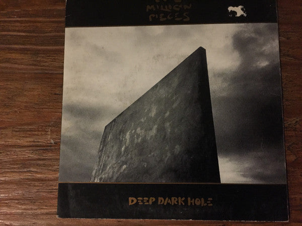 One Million Pieces : Deep Dark Hole (7", Single, Ltd, Blu)