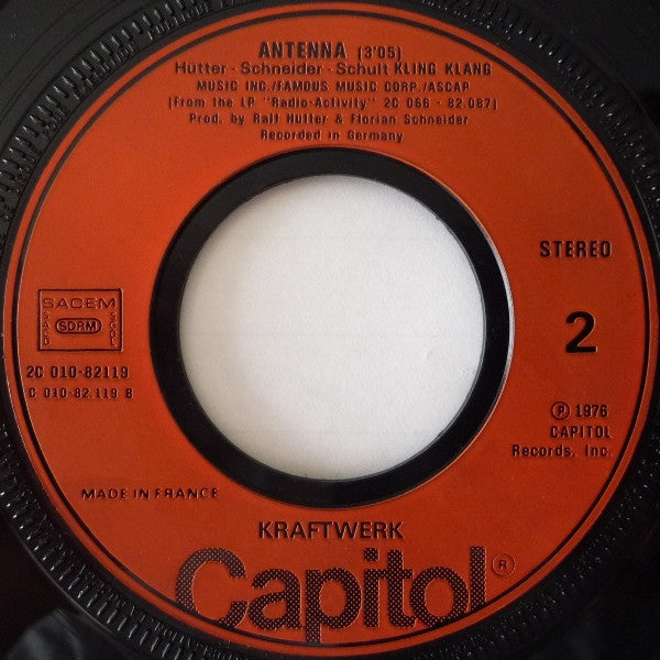 Kraftwerk : Radioactivity (7", Single, Ora)