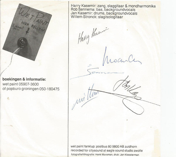 Wet Paint (11) : She Hangs Around (7")