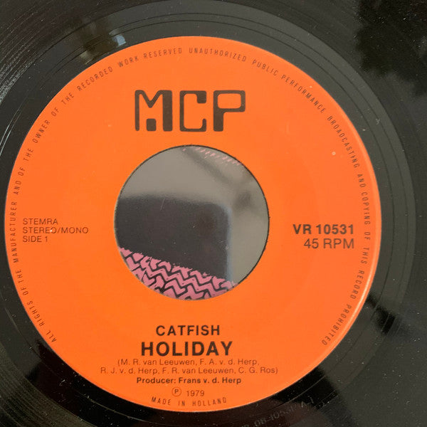 Catfish (13) : Holiday (7", Single)