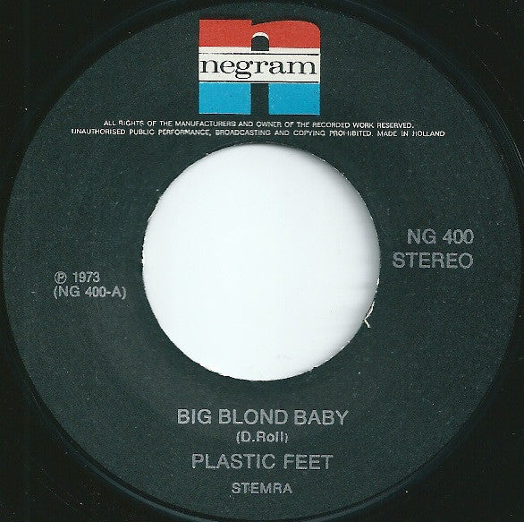 Plastic Feet (2) : Big Blond Baby (7", Single)