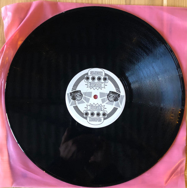 Johnny Boy (12) : Out Of Control (12")