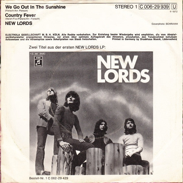The Lords : We Go Out In The Sunshine (7", Single)