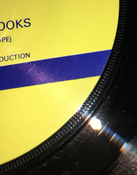 Echo And The Bunnymen* : The Pictures On My Wall (7", Single, dar)