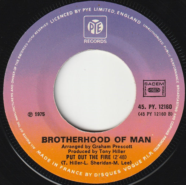 Brotherhood Of Man : Kiss Me, Kiss Your Baby (7", Single)