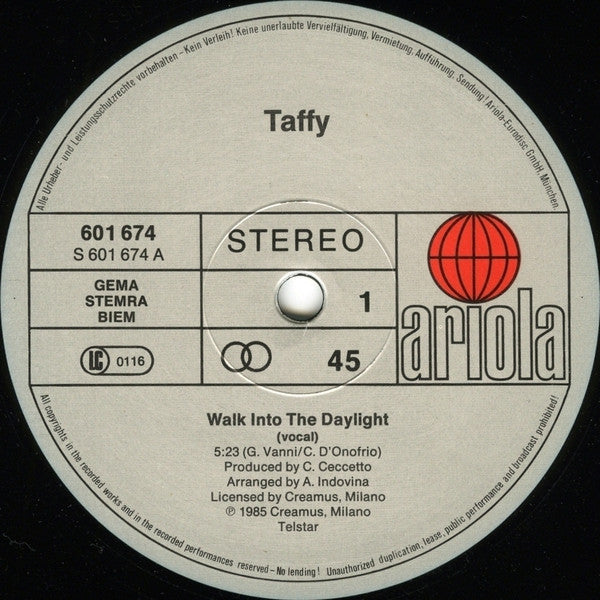 Taffy : Walk Into The Daylight (12", Maxi)