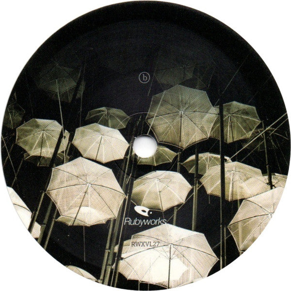 Leya (2) : On All My Sundays (7")