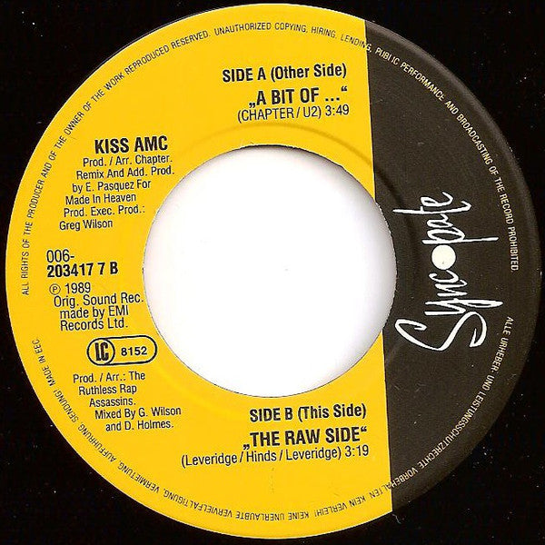 Kiss AMC : A Bit Of... (7", Single)