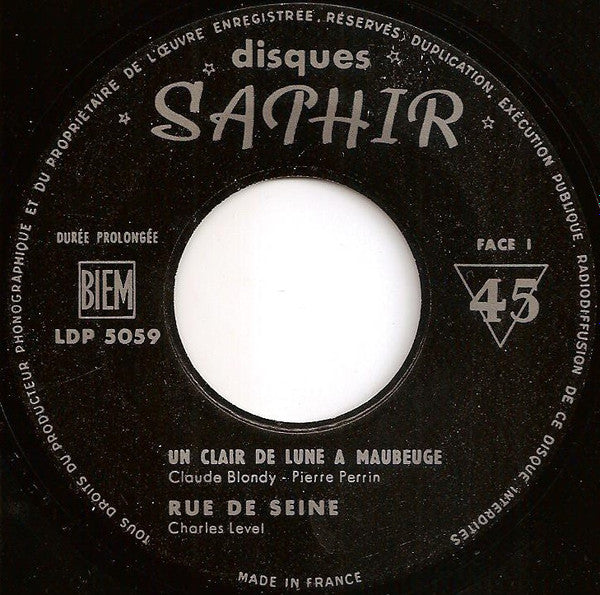 Charlie Level Et Les Carnaval's : Un Clair De Lune A Maubeuge / Le Lion Est Mort Ce Soir (7", EP)