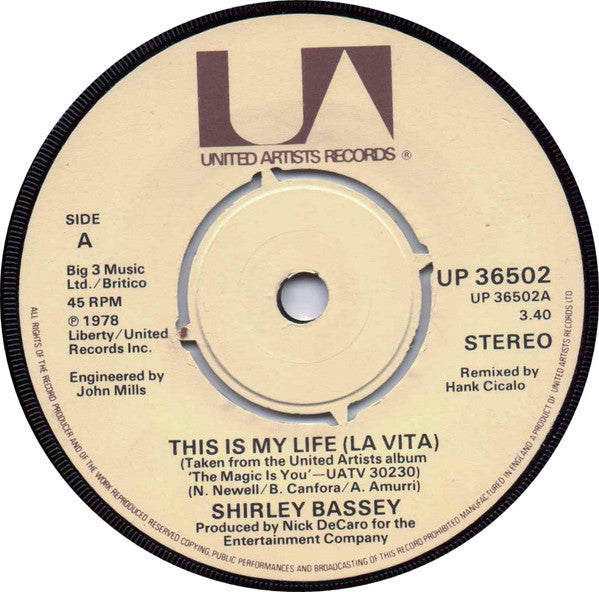 Shirley Bassey : This Is My Life (La Vita) (7", Single)