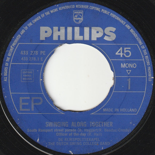 The Dutch Swing College Band And Rijkspolitiekapel : Swinging Along Together (7", EP)