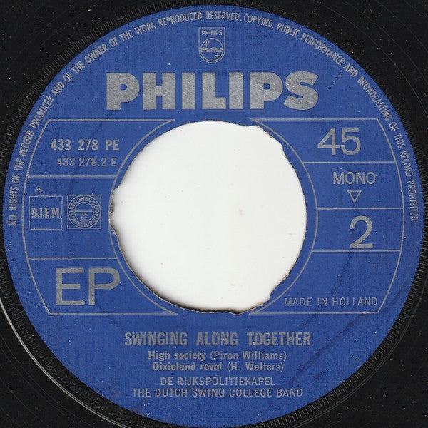 The Dutch Swing College Band And Rijkspolitiekapel : Swinging Along Together (7", EP)