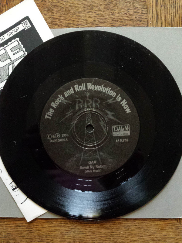 GAM (10) : Smell My Robot (7", Single)