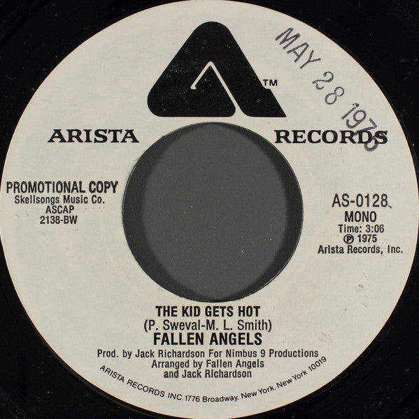 Fallen Angels (5) : The Kid Gets Hot (7", Single, Mono, Promo, Bes)