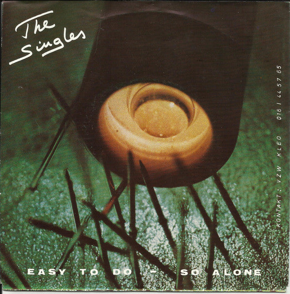 The Singles : Easy To Do (7", Single)