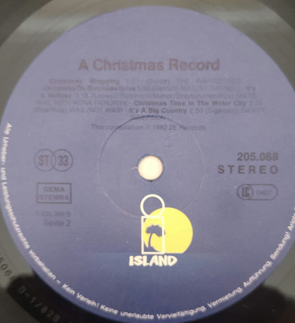Various : A Christmas Record (Special 1982 Edition) (LP, Comp, RE)