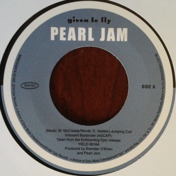 Pearl Jam : Given To Fly (7", Single, RE)