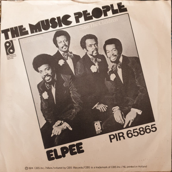 The Intruders : She's A Winner (7", Single, RE)