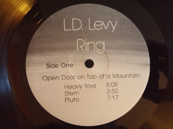 L.D. Levy : Ring (LP)