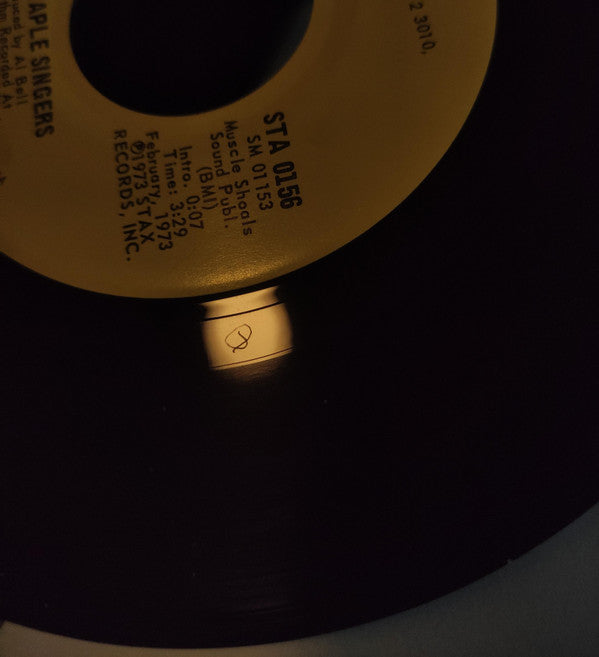 The Staple Singers : Oh La De Da (7", Single)